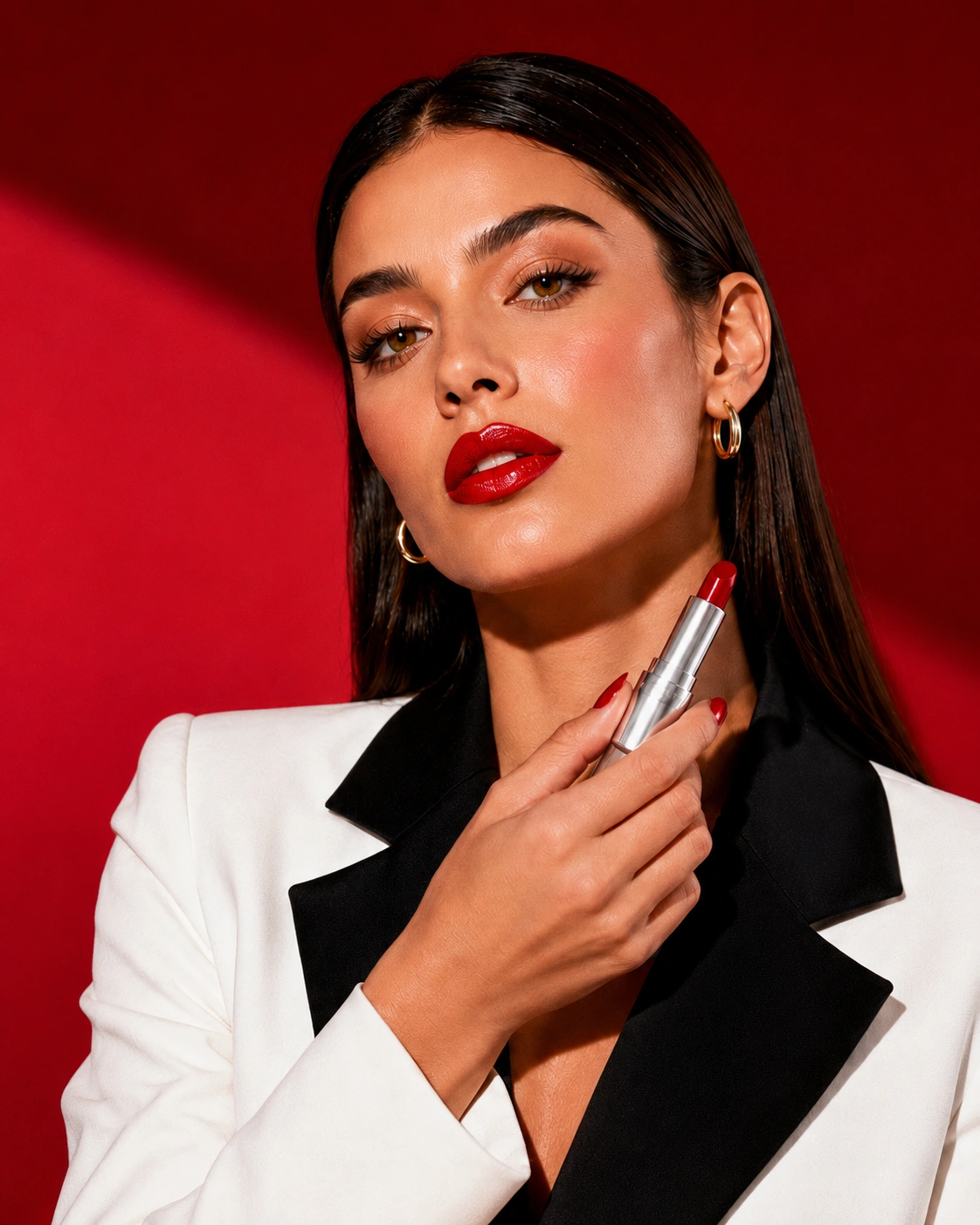 MODEL WITH PRODUCT